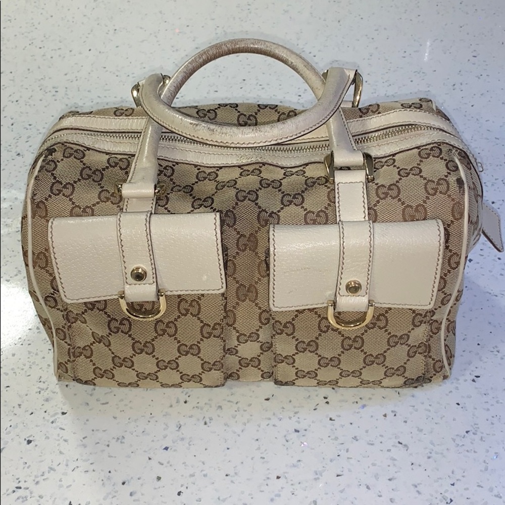 💯 Authentic GUCCI speedy with two front pockets